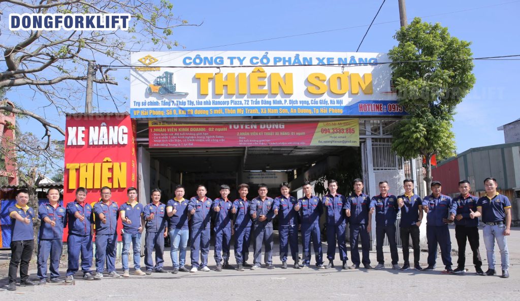nhân viên kỹ thuật của thiên sơn