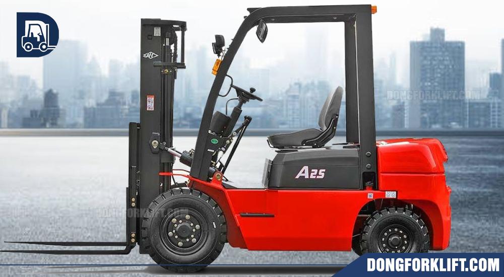 Xe nâng dầu tải trọng 2.5 tấn 