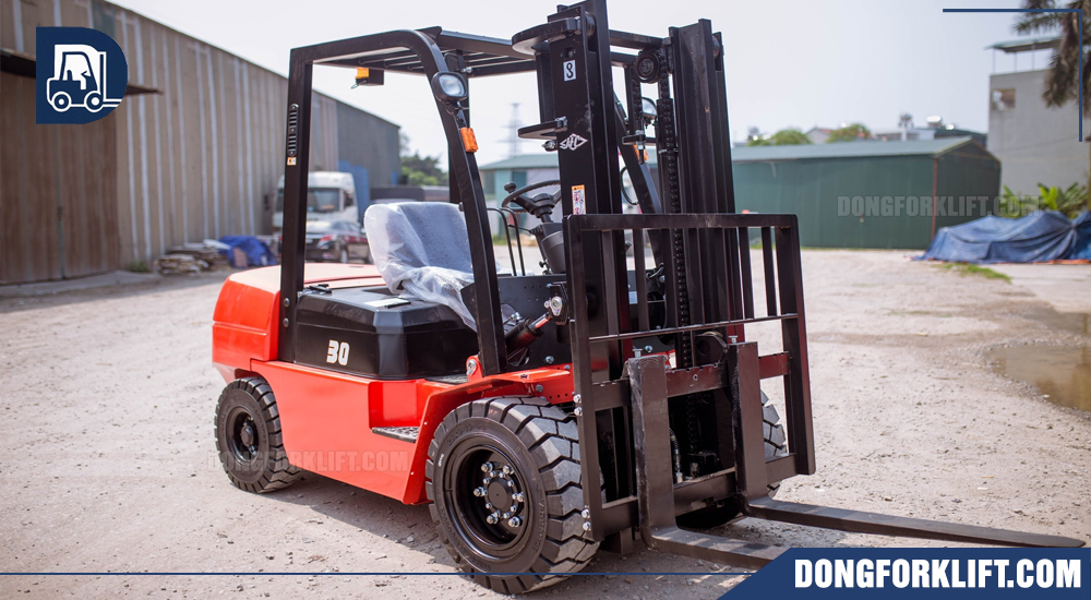Xe nâng dầu 3 tấn là lựa chọn lý tưởng cho doanh nghiệp