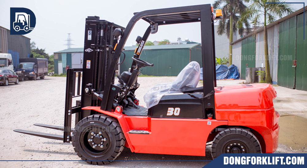 Xe nâng dầu 3 tấn Hangcha có hệ thống di chuyển chịu tải lớn
