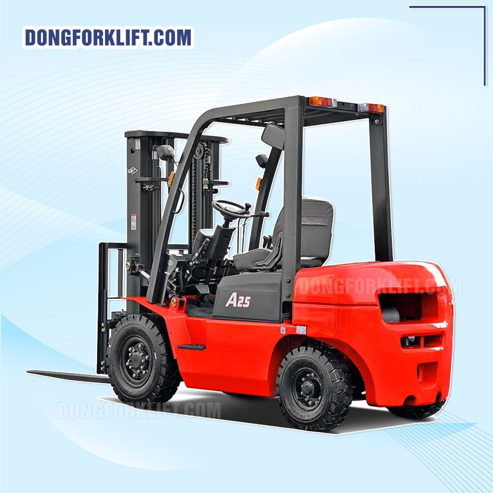 Xe nâng dầu 2.5 tấn